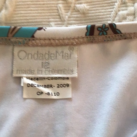 Beautiful bathing suit paisley print - Picture 3 of 8